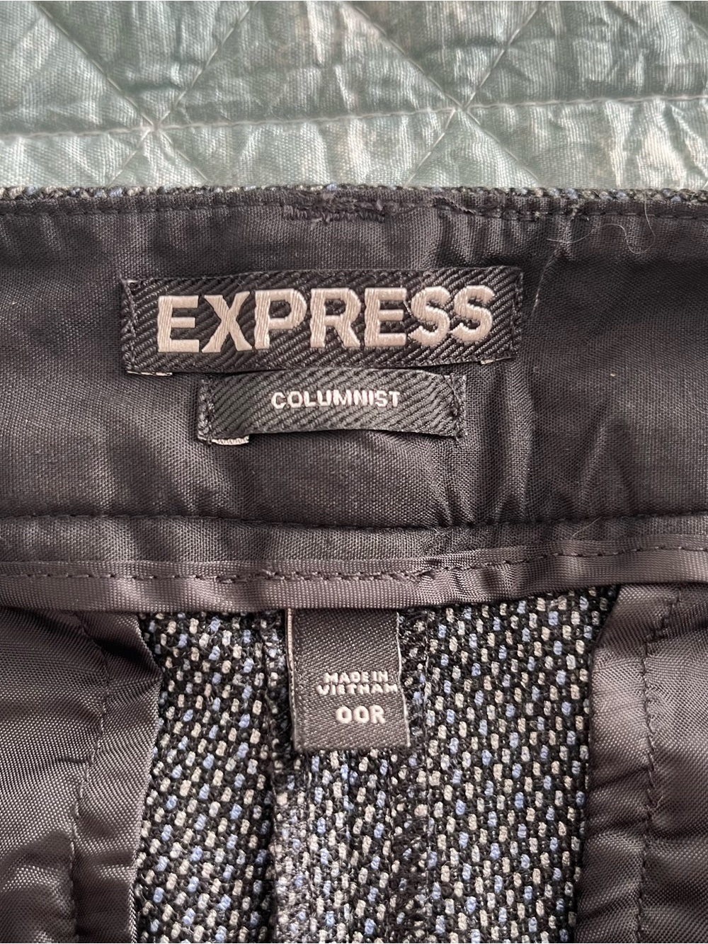 EXPRESS Columnist Pants in Black Gray & Blue Micro Pattern 10057 - Picture 4 of 6